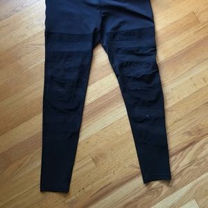 Black leggings with mesh